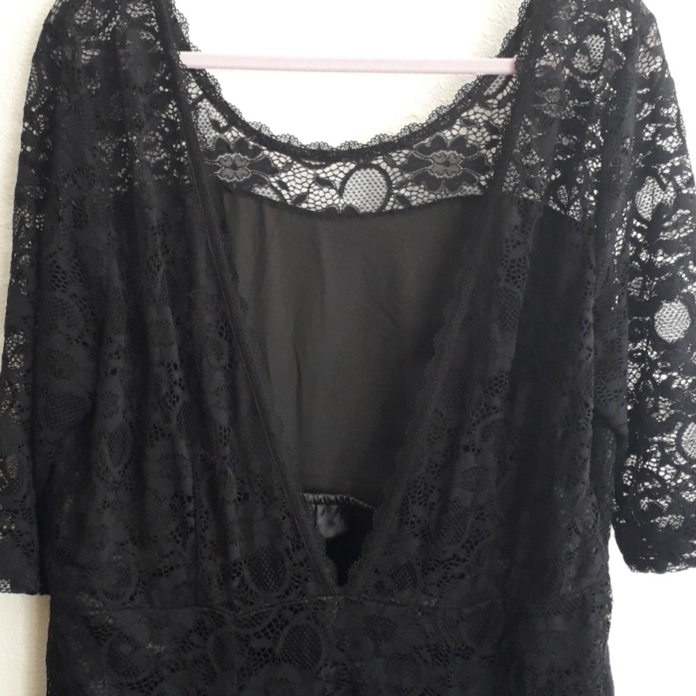 Lacey Plus Size Maxi Dress - Picture 3 of 8
